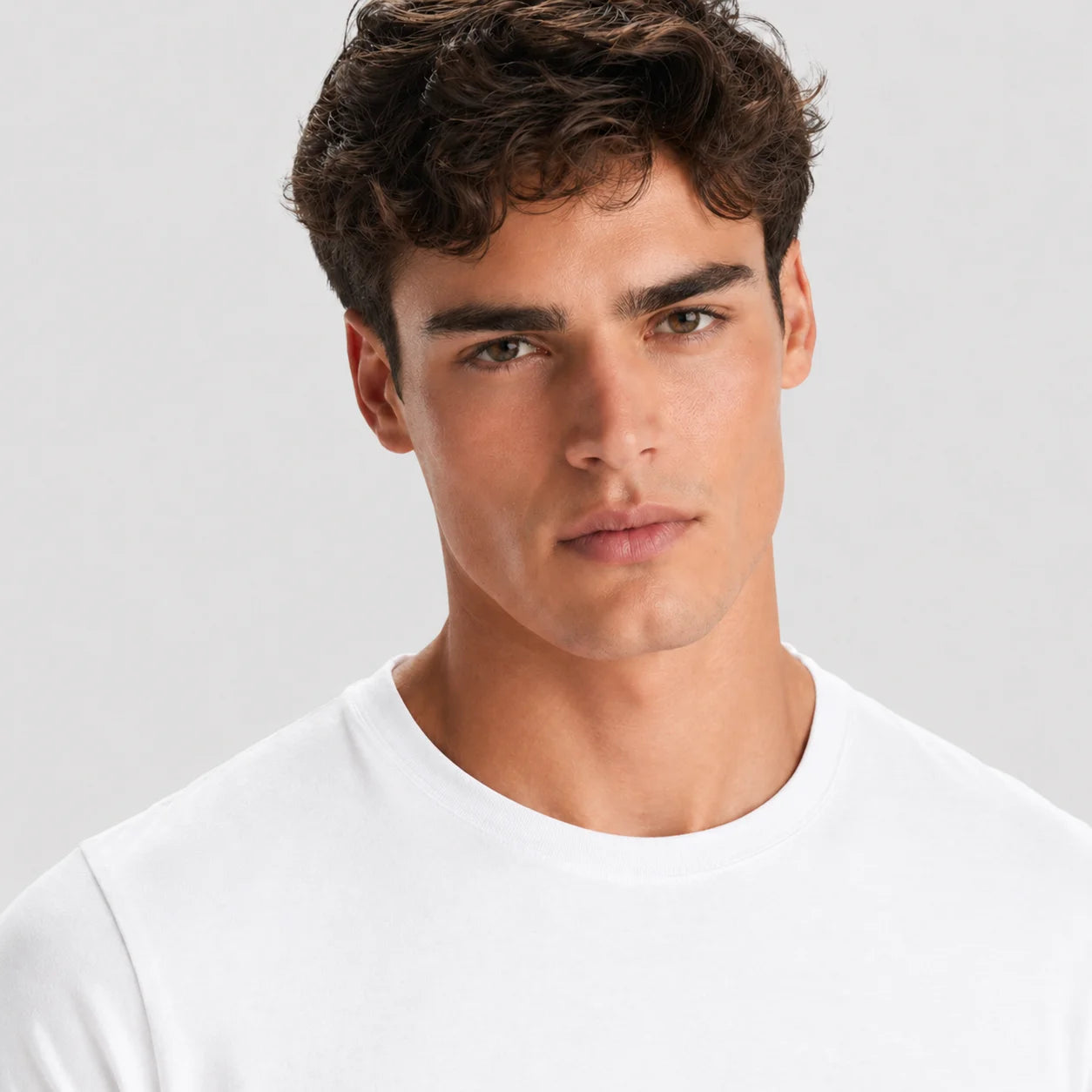 Men's T-Shirt 100% Cotton, Basic Short Sleeve Round Neck T-Shirt, Regular Fit, Soft Breathable Absorbent, Ideal for Casual, Sport, Work, Underjacket, Layering, Summer, Travel, gym and Daily Use, Sizes S-3XL VELNOR